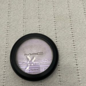 Mac extra dimension skinfinish in soft frost